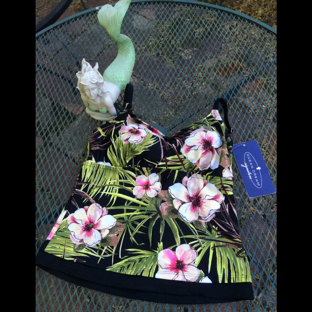 Ocean Dream Signature tankini top Size 8